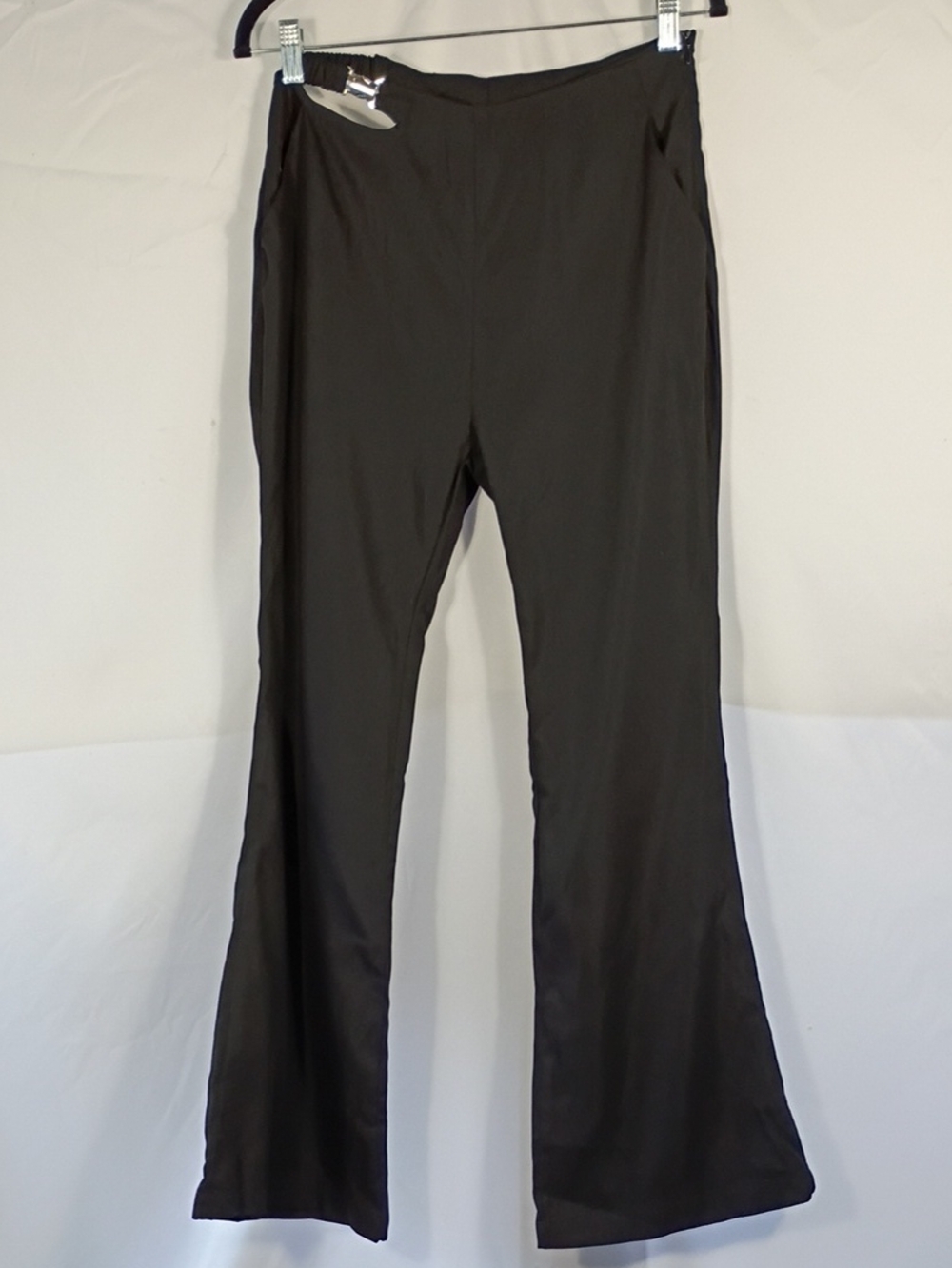 NWT Cider Women’s Black Flared Pants with Cut Out At waist Size Small Dressy